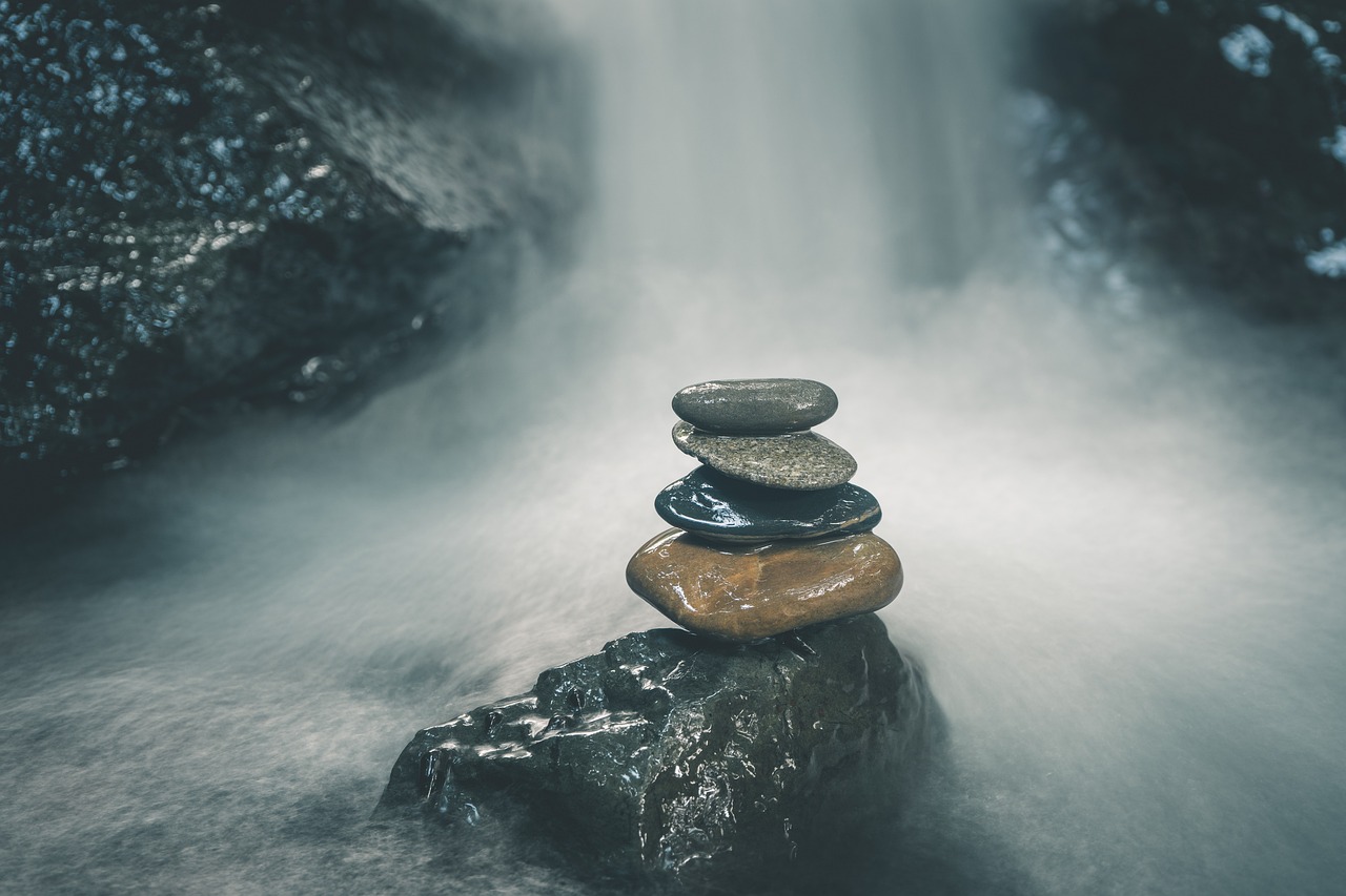 stones waterfalls balance 5677828